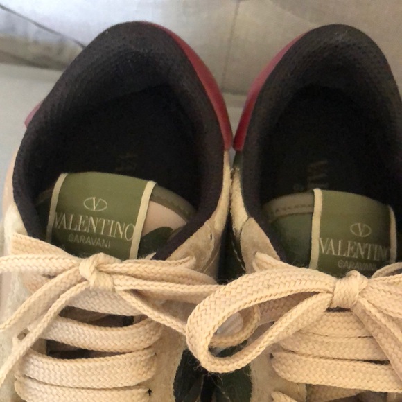 Valentino Garavani sneakers - Picture 2 of 8